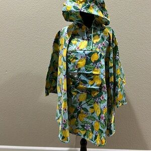 Vera Bradley Lemon Print Poncho
